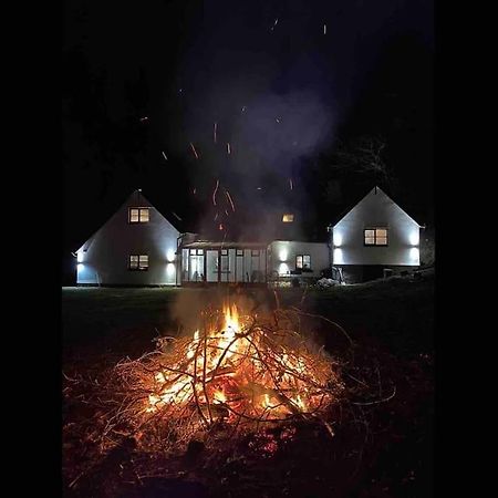 Bear Cottage, Tyn Y Cwm Eglwys-Fach Buitenkant foto